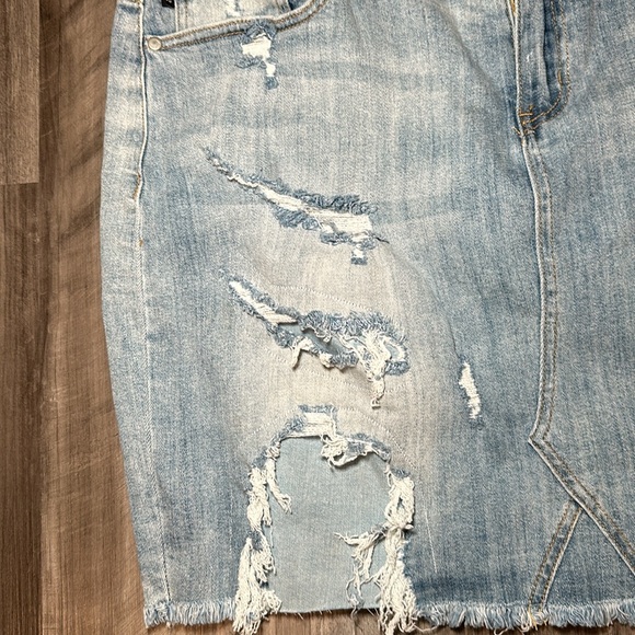 Judy Blue Distressed Mini Denim Skirt - 2XL - Picture 5 of 7